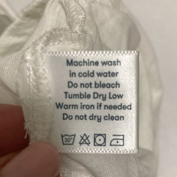 Roller Rabbit Tasha Rylina Cover-Up Mini Dress in White with Green Embroidery. - Picture 10 of 10